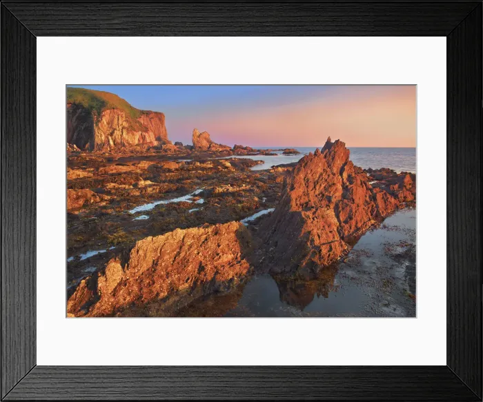 Framed Print : Cliff landscape at Bantham Bay - United Kingdom, England, Devon, Kingsbridge, Bantham Bay Framed Print : Cliff landscape at Bantham Bay - United Kingdom, England, Devon, Kingsbridge, Bantham Bay