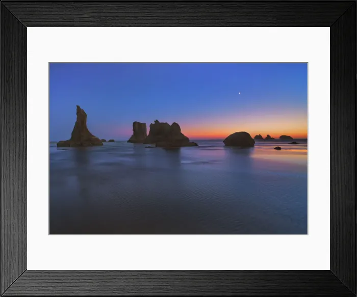 Framed Print : Coast landscape at Bandon Beach with moon - USA, Oregon, Coos, Bandon, Bandon Beach Framed Print : Coast landscape at Bandon Beach with moon - USA, Oregon, Coos, Bandon, Bandon Beach