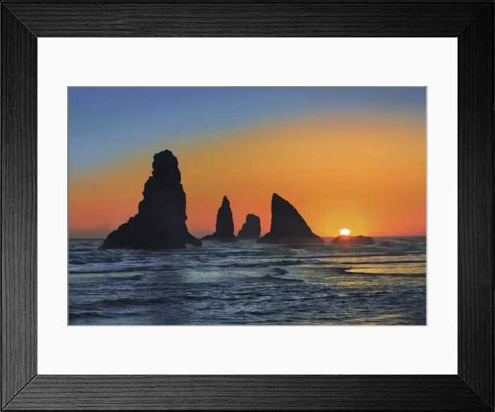 Framed Print : Coast landscape with bizarre rocks - USA, Oregon, Curry, Samuel H Framed Print : Coast landscape with bizarre rocks - USA, Oregon, Curry, Samuel H
