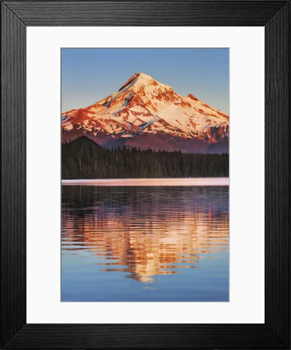 Framed Print : Mountain impression mirroring of Mount Hood at Lost Lake - USA, Oregon, Hood River Framed Print : Mountain impression mirroring of Mount Hood at Lost Lake - USA, Oregon, Hood River