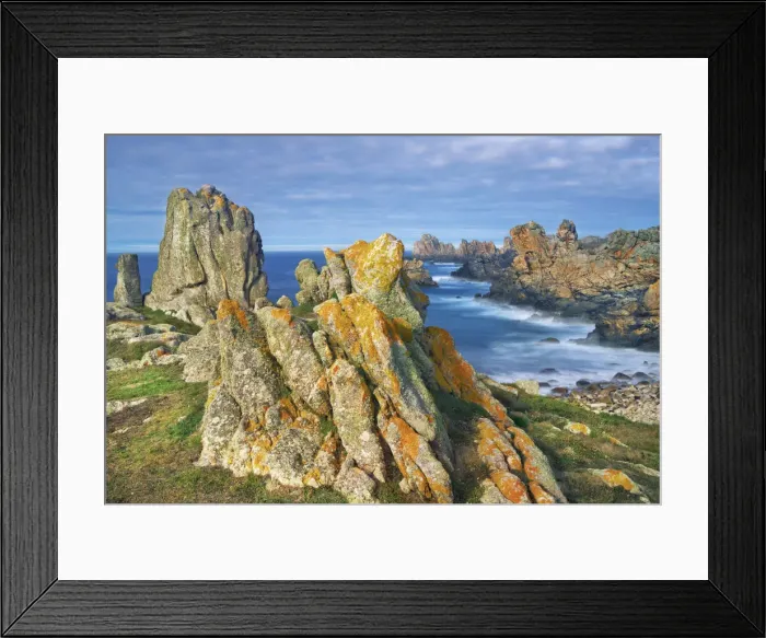 Framed Print : Rocky coast at Pointe de Creac h - France, Brittany, Finistere, Brest, Ouessant Framed Print : Rocky coast at Pointe de Creac h - France, Brittany, Finistere, Brest, Ouessant