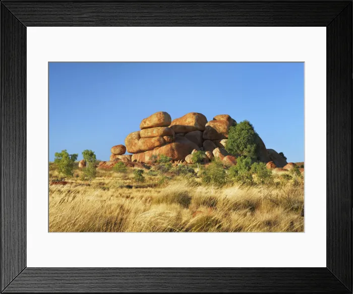 Framed Print : Rock formation at Devils Marbles - Australia, Northern Territory, Devils Marbles Framed Print : Rock formation at Devils Marbles - Australia, Northern Territory, Devils Marbles