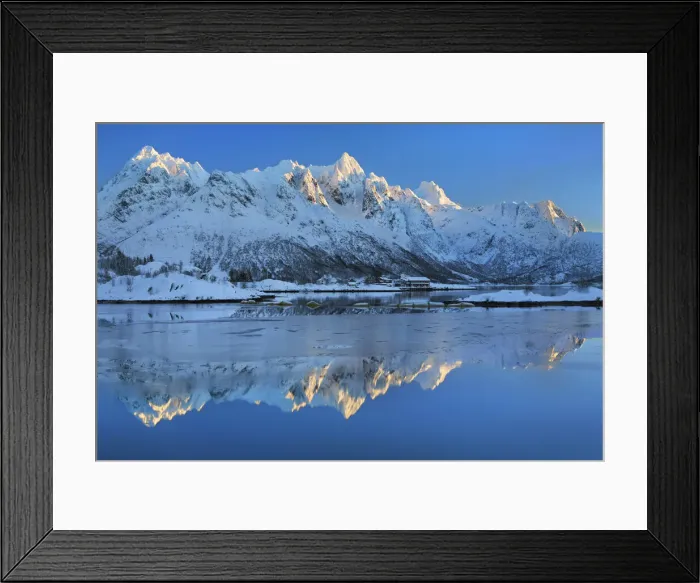Framed Print : Frosty mountains at Austnesfjorden - Norway, Nordland, Lofoten, Austvagoya