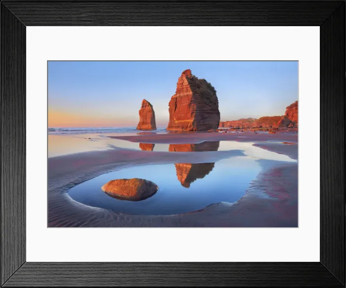 Framed Print : Rocky coast at the Three Sisters - New Zealand, North Island, Taranaki, New Plymouth Framed Print : Rocky coast at the Three Sisters - New Zealand, North Island, Taranaki, New Plymouth
