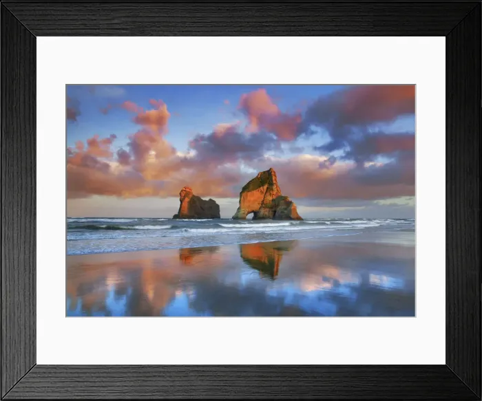 Framed Print : Beach impression Archway Islands - New Zealand, South Island, Tasman, Golden Bay, Puponga Framed Print : Beach impression Archway Islands - New Zealand, South Island, Tasman, Golden Bay, Puponga