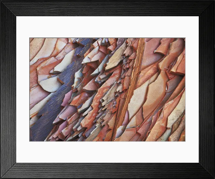 Framed Print : Stone structure in Hamersley Gorge - Australia, Western Australia, Pilbara Framed Print : Stone structure in Hamersley Gorge - Australia, Western Australia, Pilbara