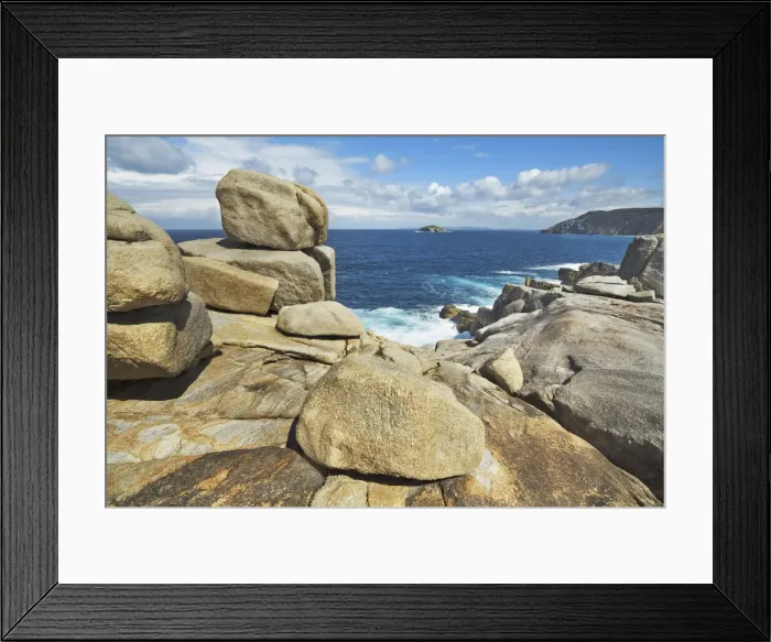 Framed Print : Cliff landscape near The Gap - Australia, Western Australia, Southwest Framed Print : Cliff landscape near The Gap - Australia, Western Australia, Southwest