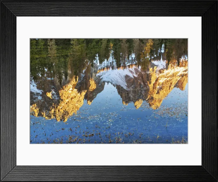 Framed Print : Mountain impression mirroring Cadini di Misurina in lake - Italy, Veneto, Belluno