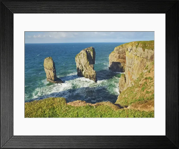 Framed Print : Cliff landscape at Stack Rocks - United Kingdom, Wales, Pembrokeshire, Pembroke, Merrion