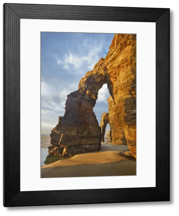 Framed Print : Cliff landscape with rock arch - Spain, Galicia, Lugo, Ribadeo Framed Print : Cliff landscape with rock arch - Spain, Galicia, Lugo, Ribadeo