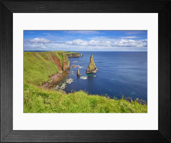 Framed Print : Cliff landscape at Duncansby Stacks - United Kingdom, Scotland, Caithness, Duncansby Head Framed Print : Cliff landscape at Duncansby Stacks - United Kingdom, Scotland, Caithness, Duncansby Head