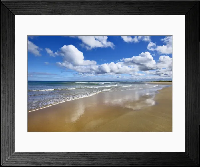 Framed Print : Beach impression - United Kingdom, Scotland, Caithness, Sinclair Bay Framed Print : Beach impression - United Kingdom, Scotland, Caithness, Sinclair Bay