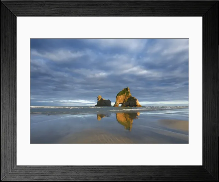 Framed Print : Rocky coast - New Zealand, South Island, Tasman, Golden Bay, Puponga, Wharariki Beach Framed Print : Rocky coast - New Zealand, South Island, Tasman, Golden Bay, Puponga, Wharariki Beach