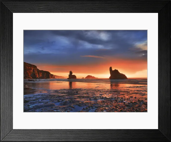 Framed Print : Rocky coast at ocean - New Zealand, South Island, West Coast, Grey, Greymouth