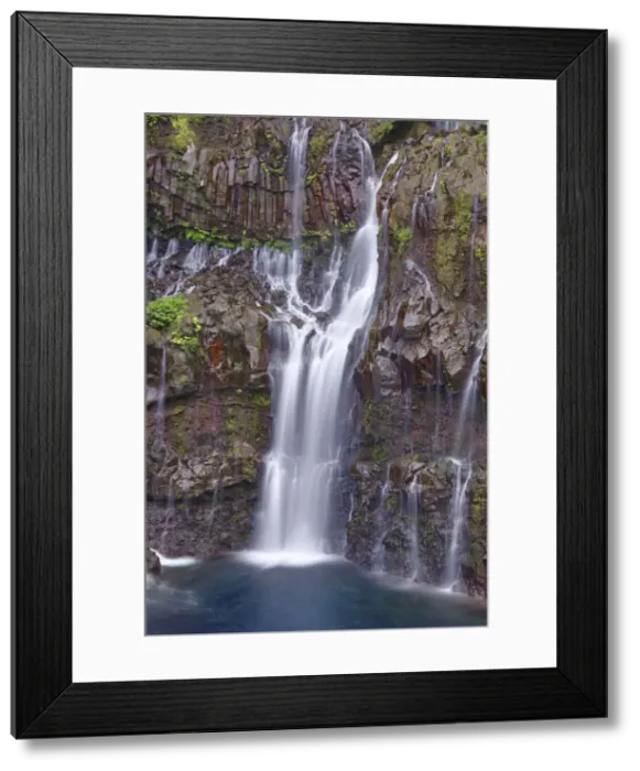Framed Print : Waterfall Cascade de Grand Galet - France, Reunion, Saint-Joseph Framed Print : Waterfall Cascade de Grand Galet - France, Reunion, Saint-Joseph