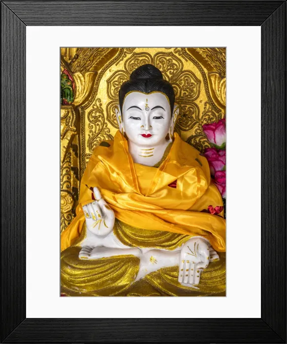 Framed Print : Statue in Chaukhtatgyi Buddha Temple, Yangon, Myanmar Framed Print : Statue in Chaukhtatgyi Buddha Temple, Yangon, Myanmar