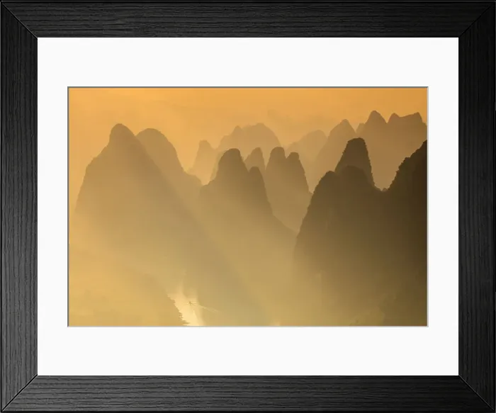 Framed Print : Karst limestone peaks of Yangshou and the Li River, Guangxi Yangshuo, China Framed Print : Karst limestone peaks of Yangshou and the Li River, Guangxi Yangshuo, China