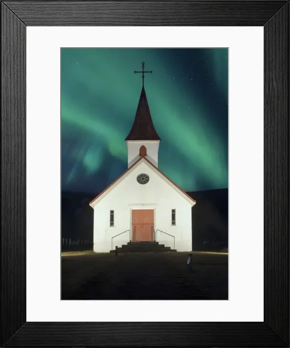 Framed Print : The Reyniskirkja with the northern lights, Reynisfjara, Sudurland, Iceland, Europe Framed Print : The Reyniskirkja with the northern lights, Reynisfjara, Sudurland, Iceland, Europe