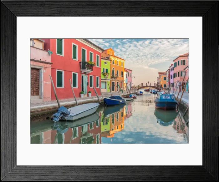 Framed Print : Fondamenta Pontinello and its bridge, Burano, Venice, Veneto, Italy Framed Print : Fondamenta Pontinello and its bridge, Burano, Venice, Veneto, Italy