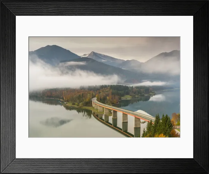 Framed Print : Sylvenstein Lake and bridge surrounded by the morning mist. Bad Tolz-Wolfratshausen district, Bavaria, Germany