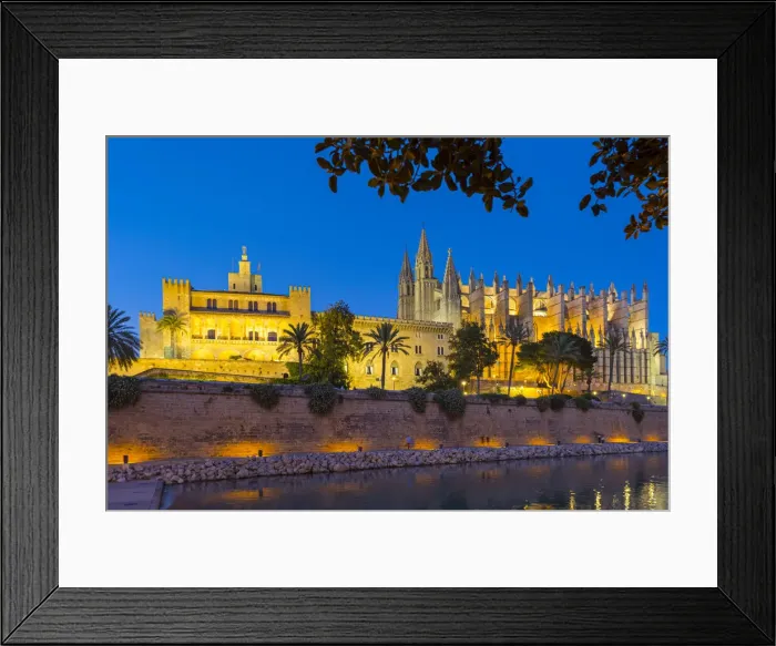 Framed Print : Royal Palace of La Almudaina & Cathedral La Seu, Palma, Mallorca, Balearic Islands Framed Print : Royal Palace of La Almudaina & Cathedral La Seu, Palma, Mallorca, Balearic Islands