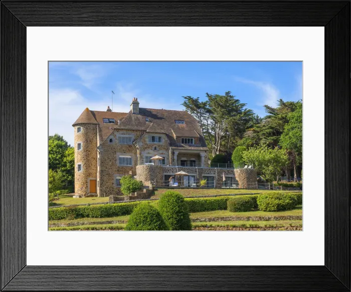 Framed Print : Hotel at Port Manec h, Finistere, Brittany, France Framed Print : Hotel at Port Manec h, Finistere, Brittany, France