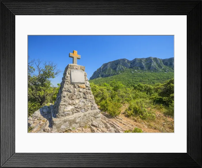 Framed Print : Pic St. Loup, Saint-Mathieu-de-Tra©viers, Cevennen, Herault, Languedoc-Roussillon, France Framed Print : Pic St. Loup, Saint-Mathieu-de-Tra©viers, Cevennen, Herault, Languedoc-Roussillon, France