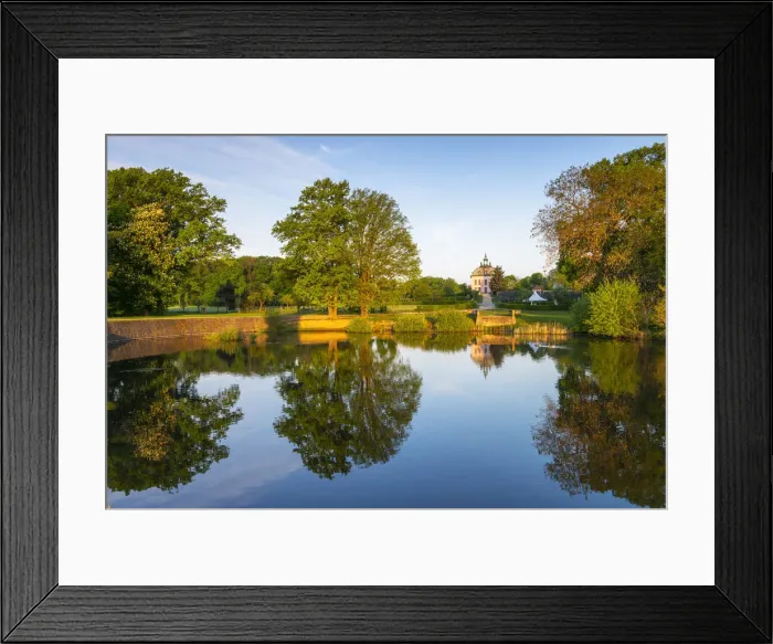 Framed Print : Park with Fasanenschloesschen, water reflection in the lake, Moritzburg
