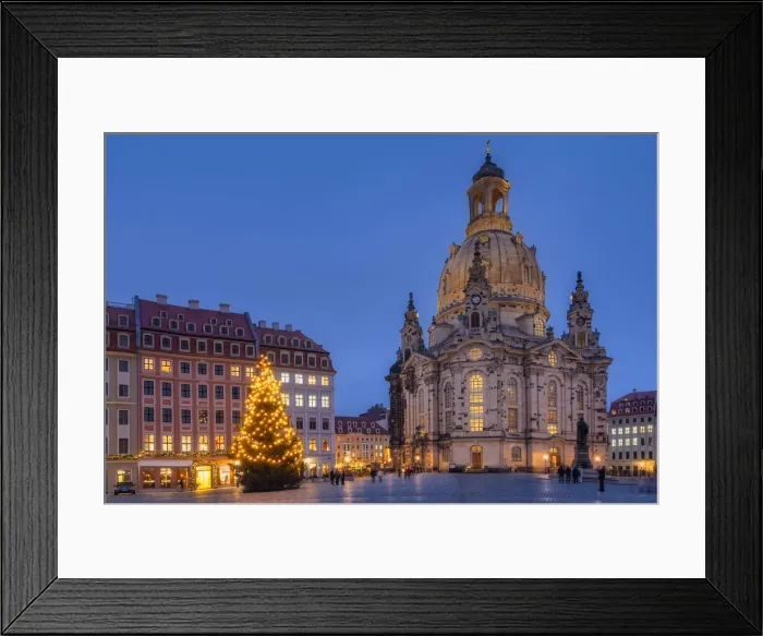 Framed Print : Christmas tree in front of the Frauenkirche (or Church of Our Lady