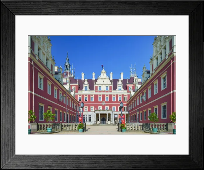 Framed Print : Fuerst-Pueckler-Park Bad Muskau - The New Castle, UNESCO - World Heritage Site Framed Print : Fuerst-Pueckler-Park Bad Muskau - The New Castle, UNESCO - World Heritage Site