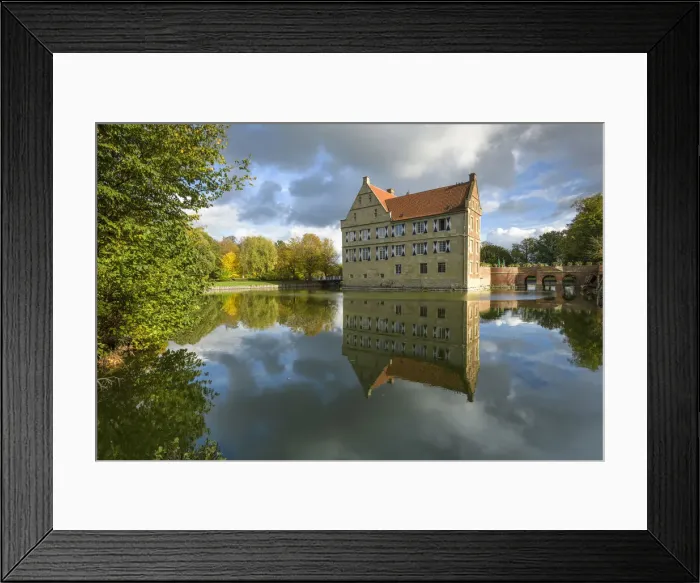 Framed Print : Burg Huelshoff Castle, birthplace of the poet Annette von Droste-Hulshoff, Havixbeck, Munsterland, North Rhine-Westphalia, Germany, Europe Framed Print : Burg Huelshoff Castle, birthplace of the poet Annette von Droste-Hulshoff, Havixbeck, Munsterland, North Rhine-Westphalia, Germany, Europe