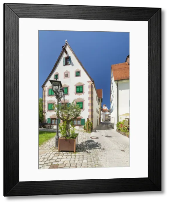 Framed Print : Kappenzipfel, historische Altstadt von FAossen, Allgaau, Schwaben, Deutschland Framed Print : Kappenzipfel, historische Altstadt von FAossen, Allgaau, Schwaben, Deutschland