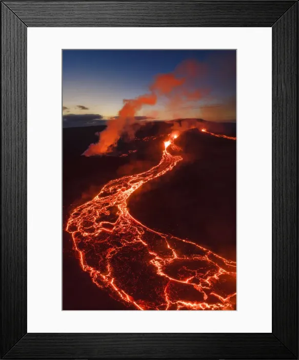 Framed Print : Fagradalsfjall volcano eruption. Geldingaldalir, Reykjanes Peninsula, Iceland