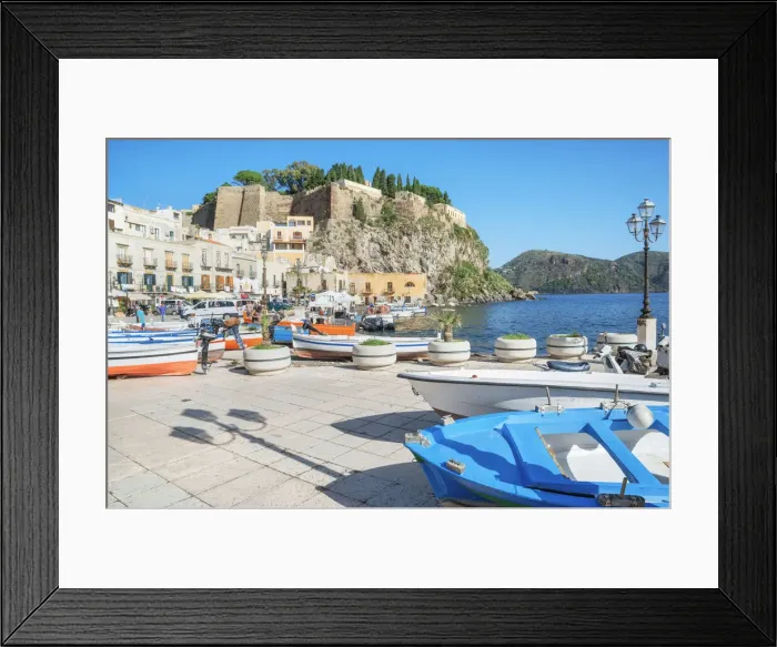 Framed Print : Marina Corta harbour, Lipari Town, Lipari Island, Aeolian Islands, Sicily, Italy