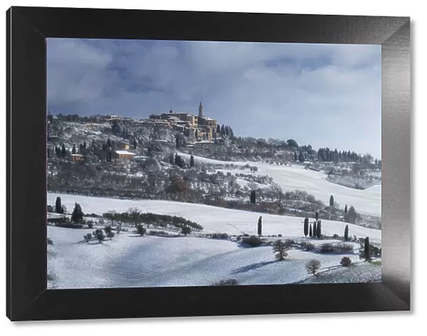 Pienza and the Orcia valley covered in snow right after the Burian blizzard