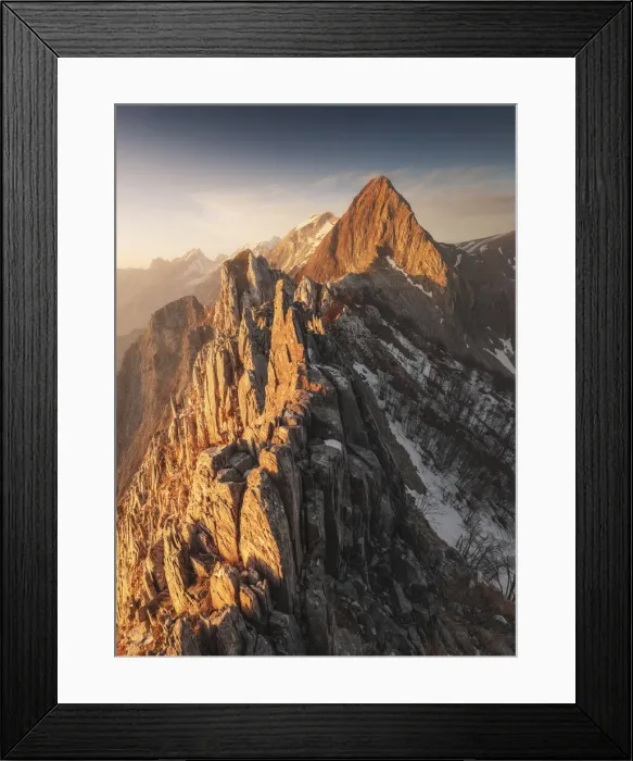 Framed Print : The warm light of the sunset hit the Mt. Macina and the Apuan Alps during winter, Tuscany