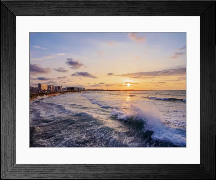 Framed Print : The Hassan II Mosque Promenade and coastline at sunset, Casablanca Framed Print : The Hassan II Mosque Promenade and coastline at sunset, Casablanca
