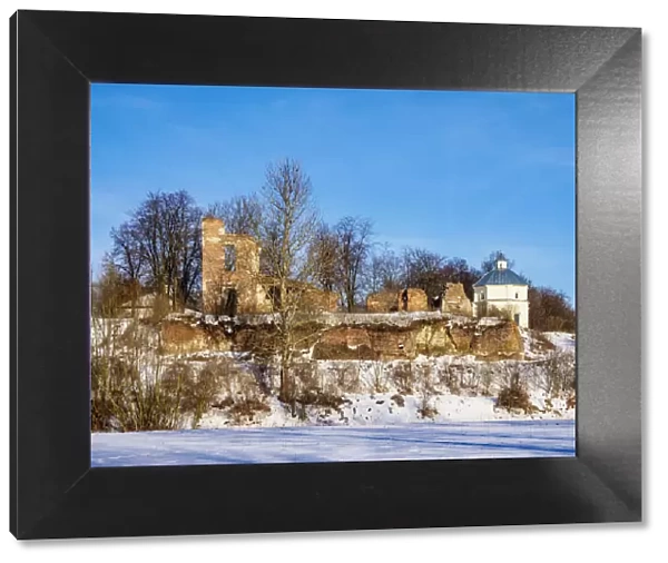 Castle and Palace ruins and the Chapel of Saint Anthony of Padua, winter, Zawieprzyce