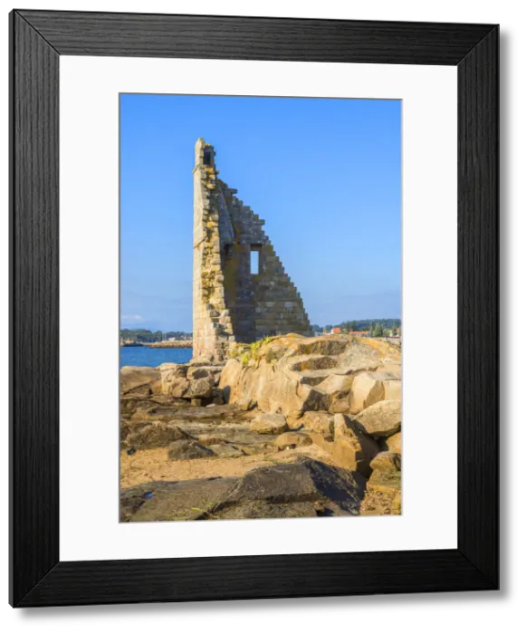 Framed Print : San Sardonino tower, Cambados, Pontevedra, Galicia, Spain Framed Print : San Sardonino tower, Cambados, Pontevedra, Galicia, Spain