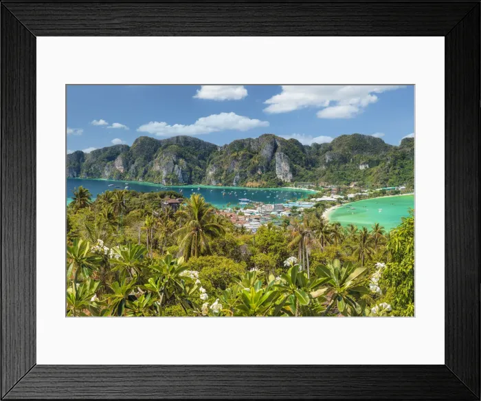 Framed Print : Pee Pee view on Ao Ton Sai and Ao Lo Dalam beaches, Ko Phi Khi Don, Krabi, Thailand