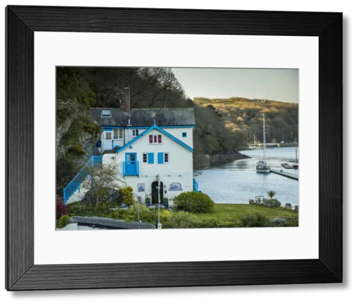 Framed Print : Daphne du Mauriers house, Fowey, Cornwall, England, UK Framed Print : Daphne du Mauriers house, Fowey, Cornwall, England, UK