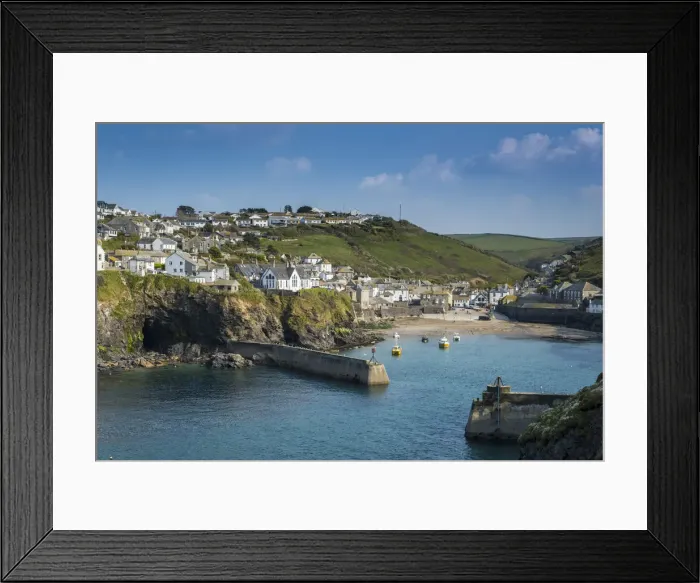 Framed Print : Harbour at Port Isaac, Cornwall, England, UK Framed Print : Harbour at Port Isaac, Cornwall, England, UK