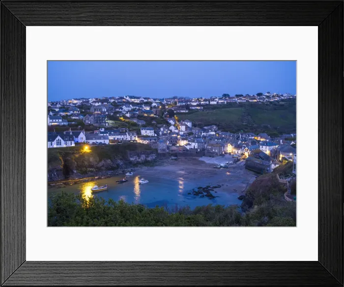 Framed Print : Harbour at Port Isaac, Cornwall, England, UK Framed Print : Harbour at Port Isaac, Cornwall, England, UK