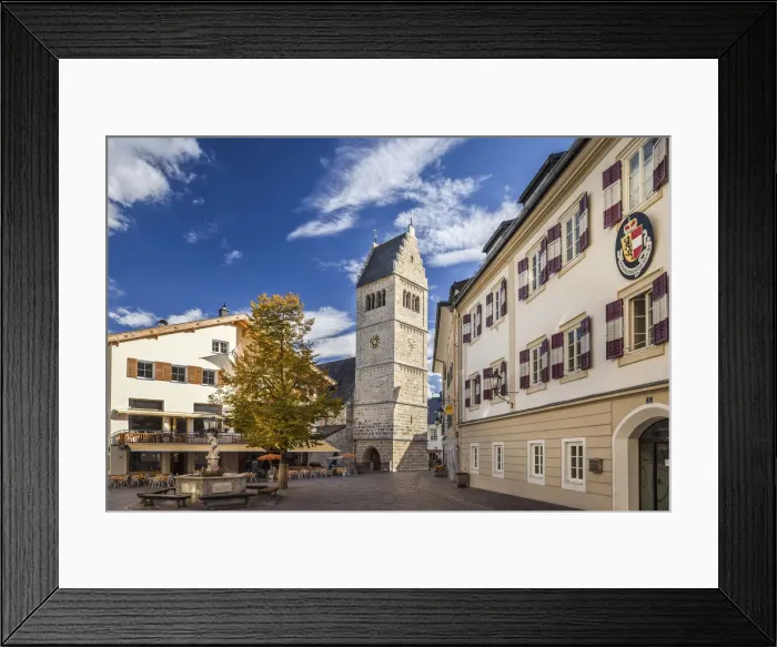 Framed Print : Old town of Zell am See and parish church St. Hippolyt, Salzburger Land, Austria Framed Print : Old town of Zell am See and parish church St. Hippolyt, Salzburger Land, Austria