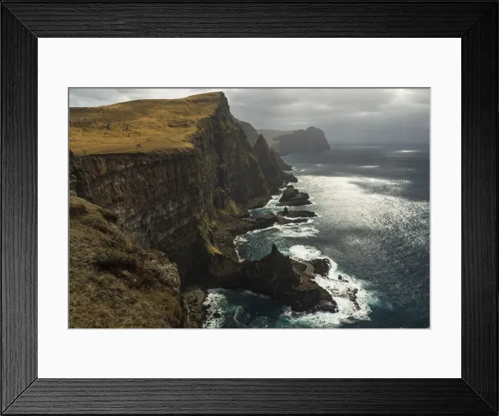Framed Print : The cliffs on the west coast of Suðuroy seen from Eggjarnar. Suðuroy, Faroe Islands Framed Print : The cliffs on the west coast of Suðuroy seen from Eggjarnar. Suðuroy, Faroe Islands