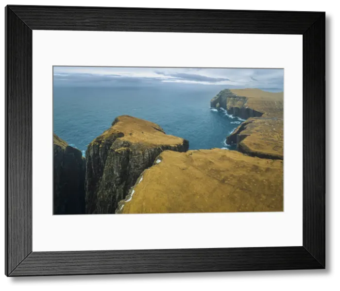 Framed Print : The tiny bridge at Rituskor. Suðuroy, Faroe Islands Framed Print : The tiny bridge at Rituskor. Suðuroy, Faroe Islands