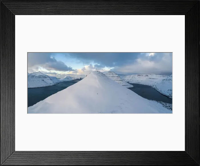 Framed Print : Klakkur mountain covered by snow. In the background the islands of Kalsoy and Kunoy. Borðoy, Faroe Islands Framed Print : Klakkur mountain covered by snow. In the background the islands of Kalsoy and Kunoy. Borðoy, Faroe Islands