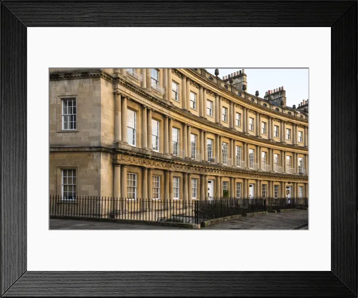 Framed Print : The Circus, a historic ring of large townhouses in Bath, Somerset, England Framed Print : The Circus, a historic ring of large townhouses in Bath, Somerset, England