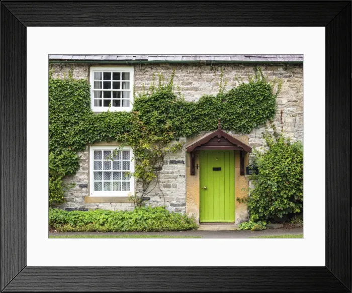 Framed Print : Bridge House in Ashford-in-the-Water, one of the prettiest villages in the Peak District Framed Print : Bridge House in Ashford-in-the-Water, one of the prettiest villages in the Peak District