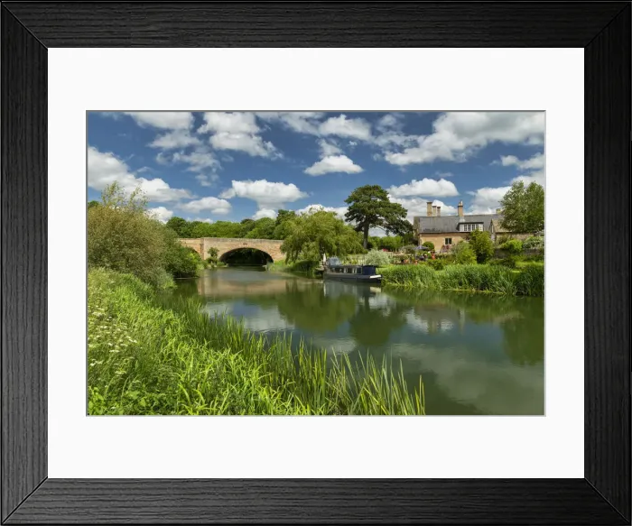 Framed Print : River Nene, Wansford, Cambridgeshire, England Framed Print : River Nene, Wansford, Cambridgeshire, England